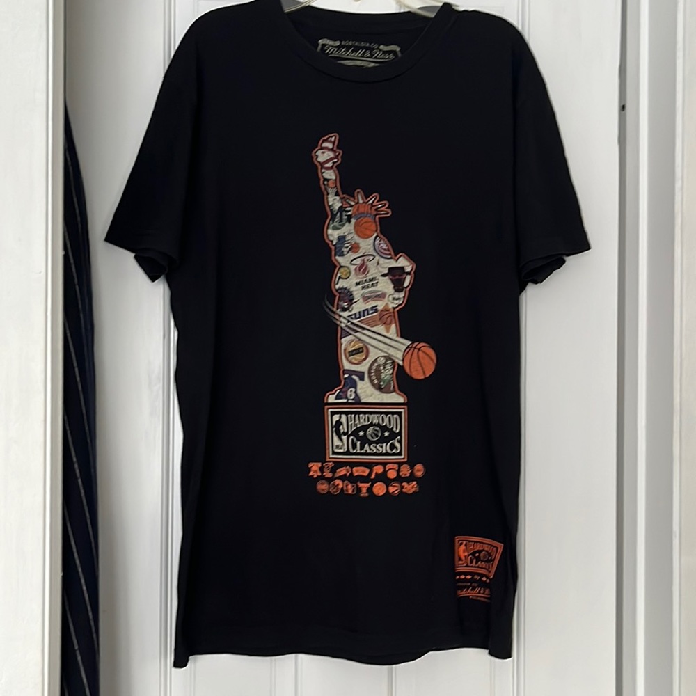 Almost new men’s t-shirt by Nostalgia co.